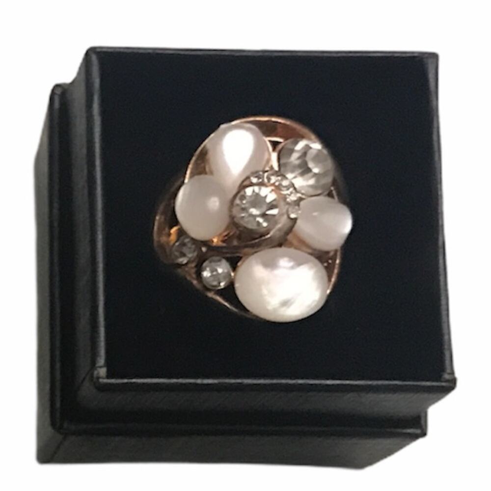 Vintage Ring Faux Stone Costume Jewelry Gold Pearl